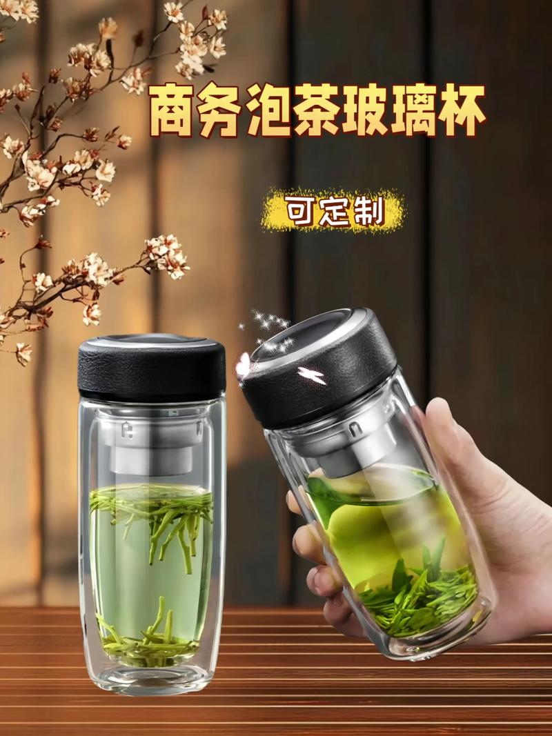 手绘情侣杯：个性情感的传递